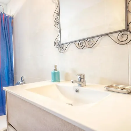 Park-coastal Refuge By The Apartment Estepona